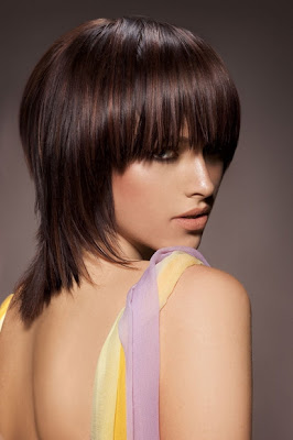 Glam Medium Layered Haircut Ideas for Fall-by James Parrucchieri