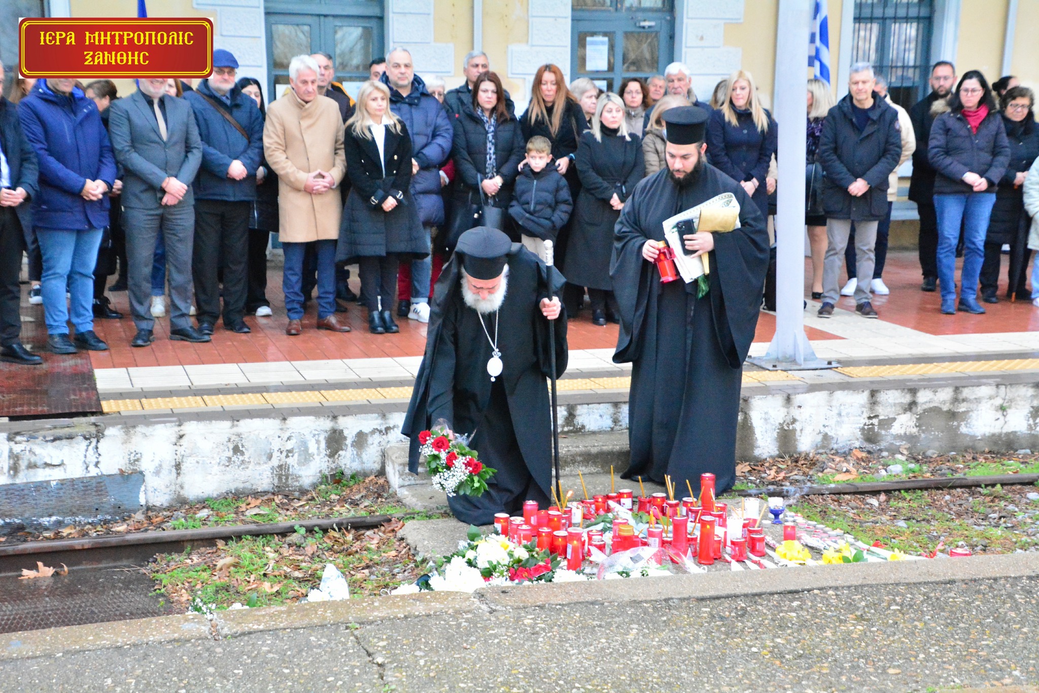 Συγκίνηση στην Ξάνθη – Ένα κεράκι για τα θύματα των Τεμπών