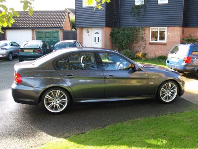 bmw e90 330d sparkling graphite m sport rims Posted by Jim at 1113 PM