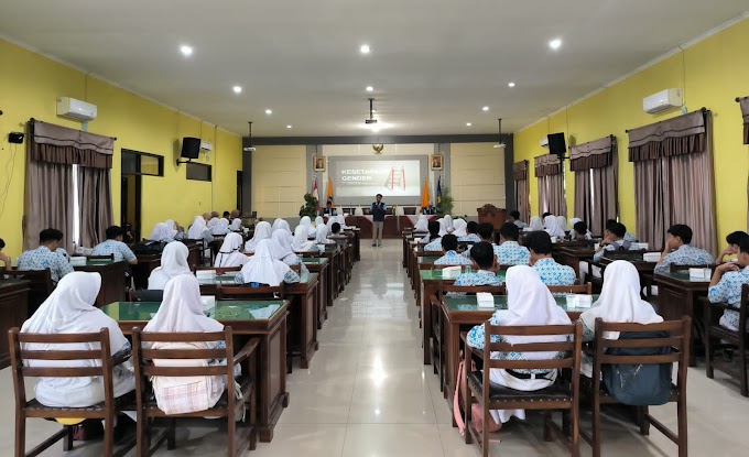  Tim KKN MIT 16 UIN Walisongo Semarang Gelar Seminar Human Upgrade SMA Negeri 1 Mranggen Demak