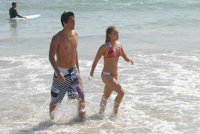 Actress Hayden Panettiere BIKINI Pics from beach candids, Malibu with Boy Friend