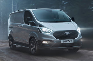 Ford Transit Custom Active Panel Van (2020) Front Side