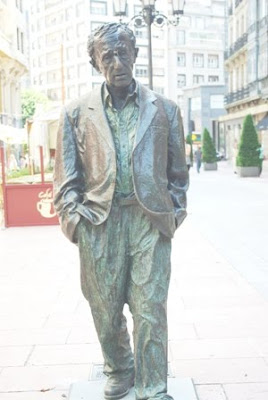 Oviedo, escultura Woody Allen