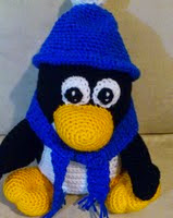 http://novedadesjenpoali.blogspot.com.es/2014/09/patron-pinguino-con-gorra-y-bufanda.html