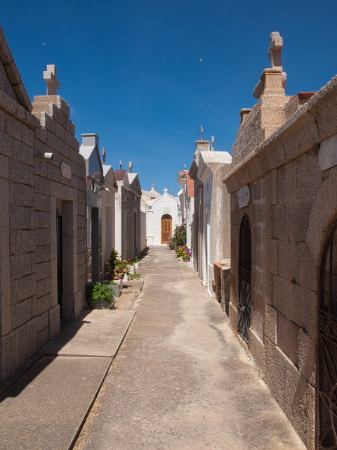 jiemve, Corse, Bonifacio, cimetière marin, mausolées