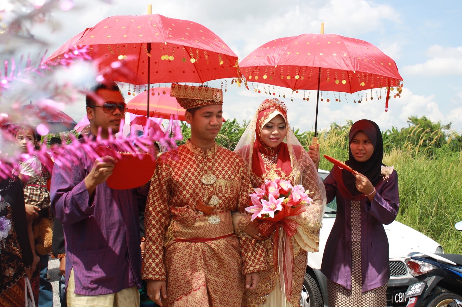 malay wedding invite arrival