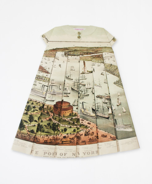 Roupa ou obra de arte? Vestidos feitos com mapas!