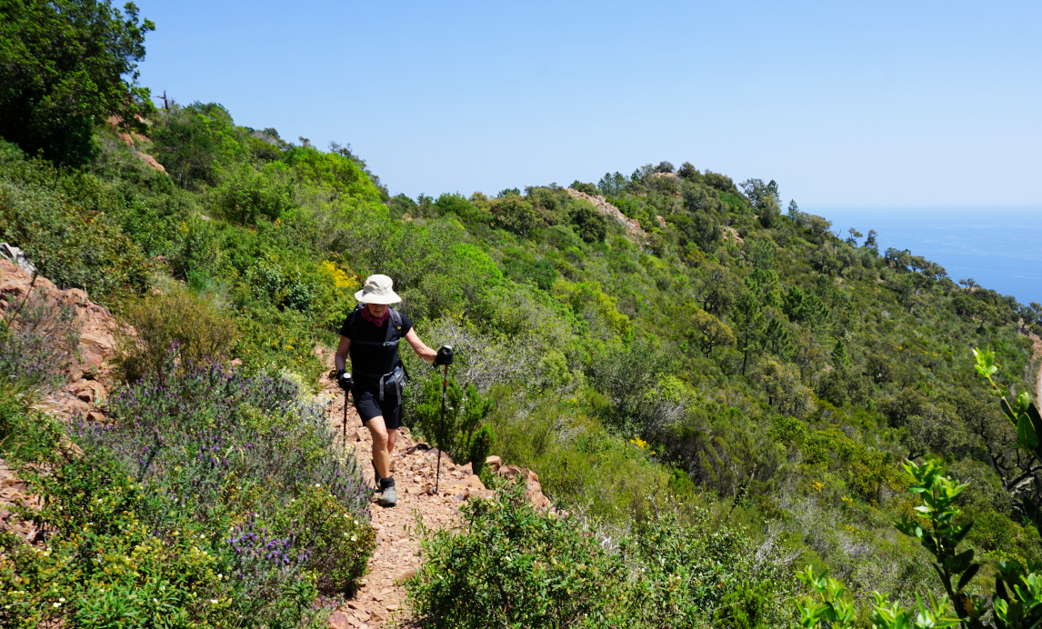 Path under Pic de l'Ours summit