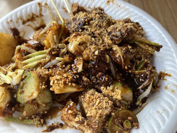 Rojak at Food Hub Block 445 Sengkang West 