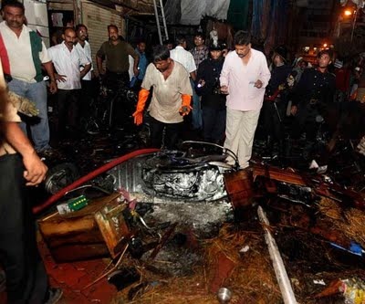 MUMBAI BOMB BLAST LATEST JULY WALLPAPERS 2011