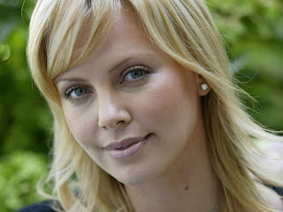 Charlize Theron Wallpapers Without Watermarks at Fullwalls.blogspot.com