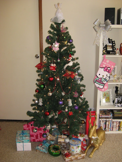 Christmas tree aussie Australia multi coloured reindeer angel tree topper Hello Kitty
