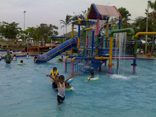 Kolam Anak Waterland Ujung Menteng Cakung