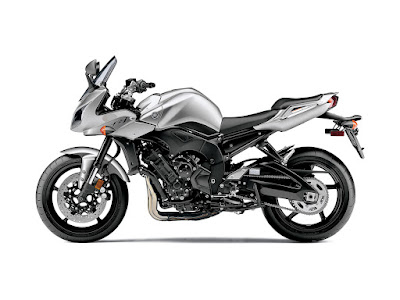 Yamaha-FZ1_2011_1600x1200_side_02