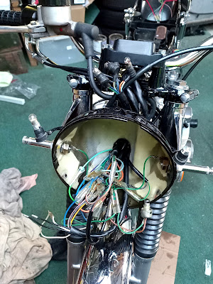 Honda CB500K1 wiring inside headlight shell
