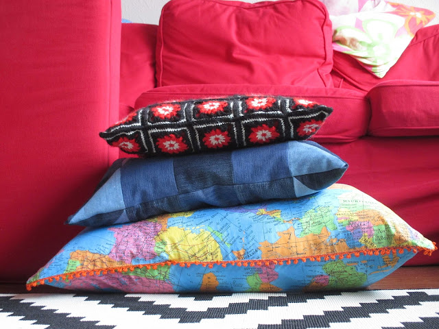 DIY - wereldkaartkussen met gehaakt randje / 'map-of-the-world'-pillow with crocheted edge