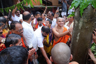 Udupi: ಕೃಷ್ಣಮಠದಲ್ಲಿ ಶಿರೂರು ಪರ್ಯಾಯಕ್ಕೆ ಕಟ್ಟಿಗೆ ಮುಹೂರ್ತ Udupi: ಕೃಷ್ಣಮಠದಲ್ಲಿ ಶಿರೂರು ಪರ್ಯಾಯಕ್ಕೆ ಕಟ್ಟಿಗೆ ಮುಹೂರ್ತ