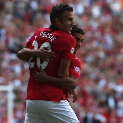 Rafael da Silva+Van Persie Community Shield 2013