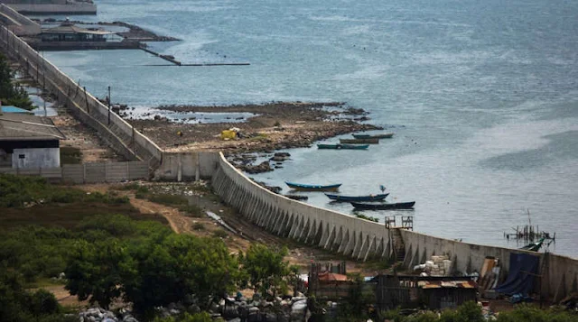 Jakarta Drowning: Indonesia's Bold $35 Billion Solution!"