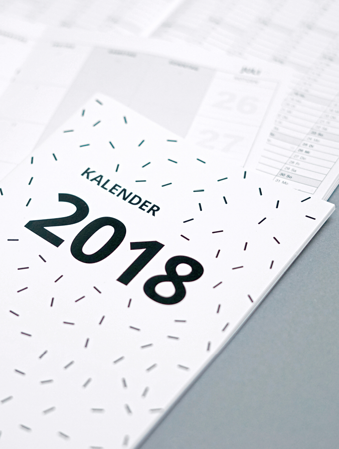 https://de.dawanda.com/product/72589907-kalender-2018-a5-monatskalender