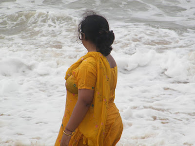 Desi girl in Breeze bhathing image