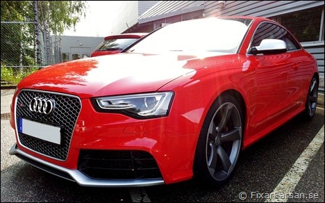 Red Audi RS5 Red Audi RS5
