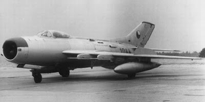  MiG-19