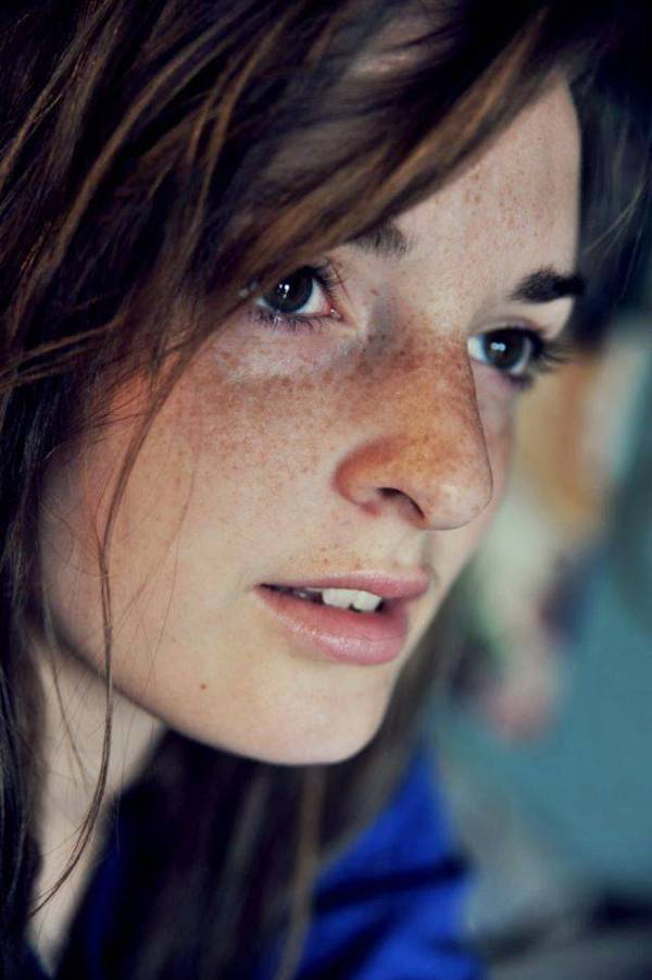 wOndor.blogspot.com: Pretty Girls with Freckles on Face (27 pics)