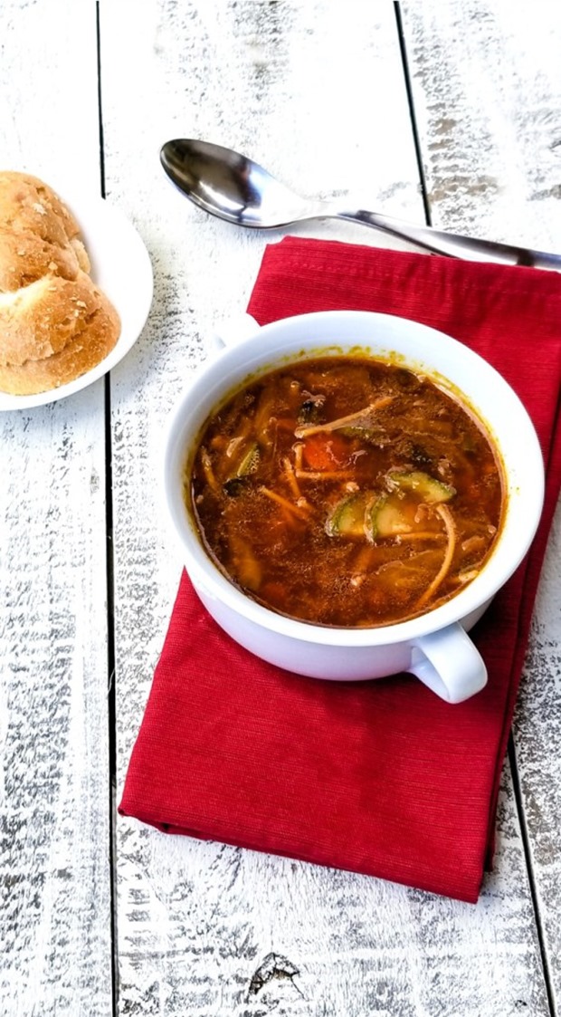 Minestrone-Soup-735x1332