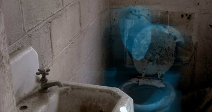 Penampakan Dan Misteri Hantu Penunggu WC Kampus