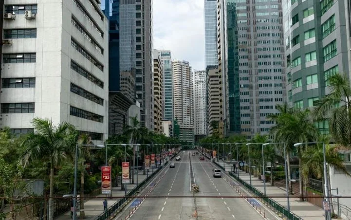 Gov't eyes 15 to 20-day Luzon lockdown extension