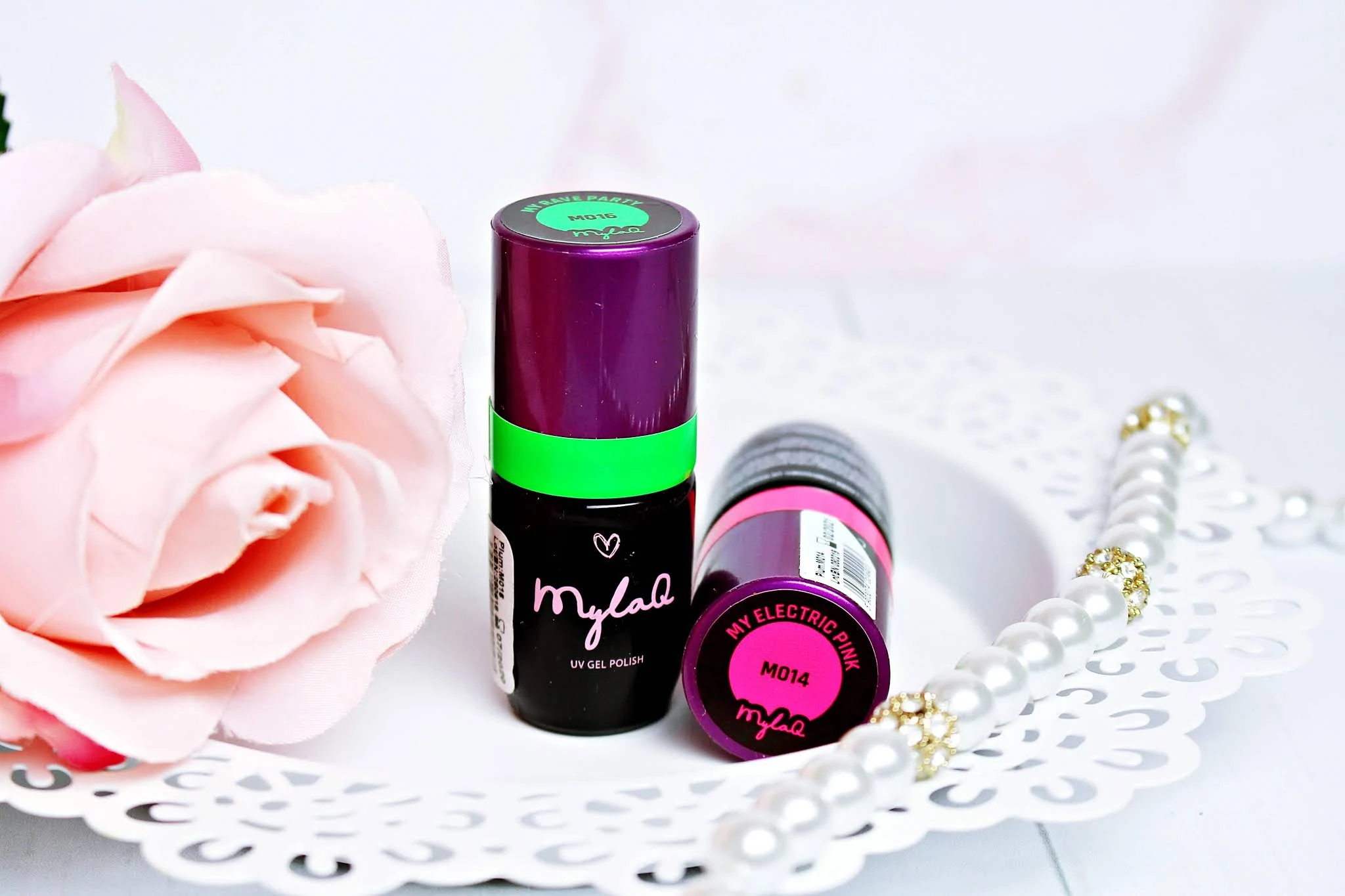 Lakier hybrydowy MylaQ My Electric Pink M014