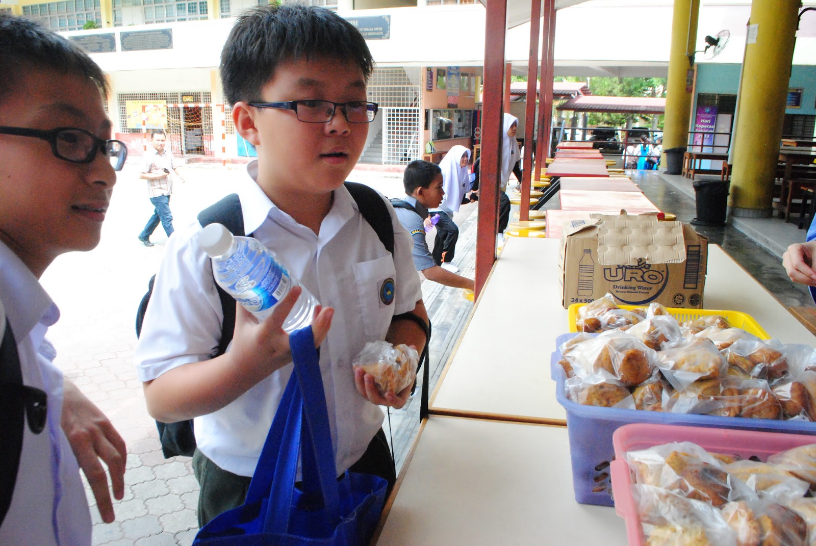 SMKBJ RASMI: MAJLIS PENYAMPAIAN BANTUAN AWAL PERSEKOLAHAN