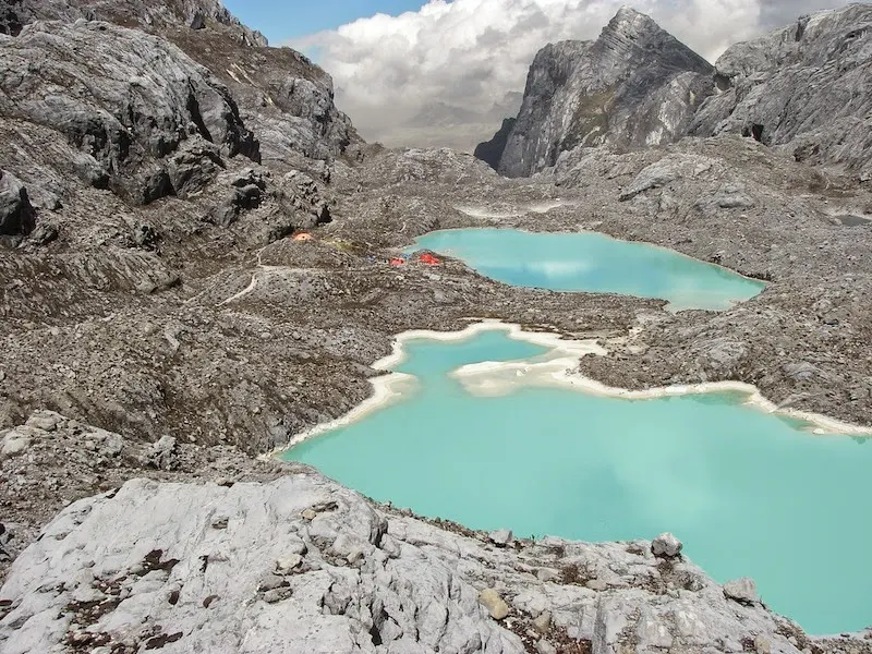 Carstenz Pyramid, Puncak Jaya, montañismo, aventura, vacaciones en Papúa, aventurarse en Papúa, los pueblos indígenas de Papúa, la cultura Papúa, 