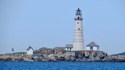 Lighthouse, Building, Shore, Sea