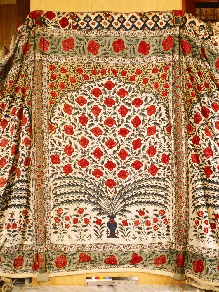 Tipu-Tent-floral-decoration
