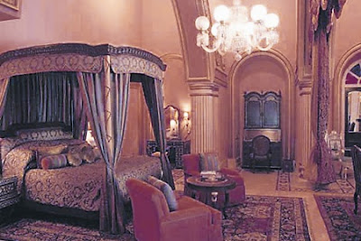 Book Now: Shambhu Prakash Suite in Taj Lake Palace