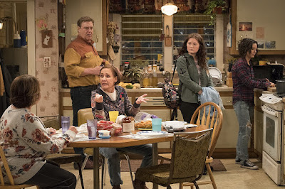 Roseanne 2018 Season 10 Image 9