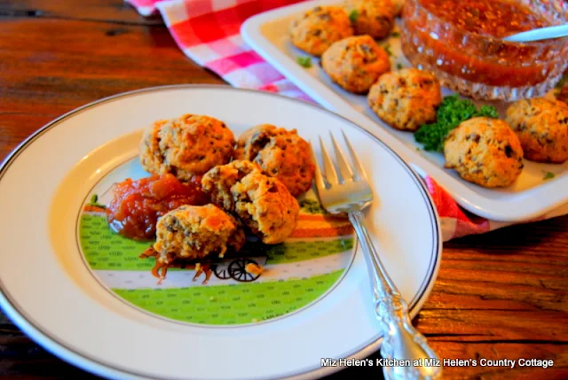 Taco Balls at Miz Helen's Country Cottage