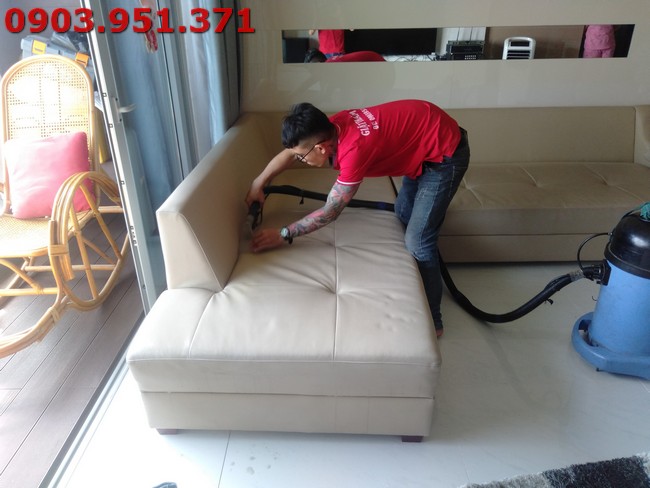 giặt ghế sofa da