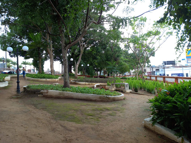 Praça Dom Moura, Centro