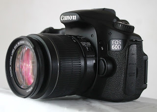 Canon 60D + Lensa Canon 18-55mm