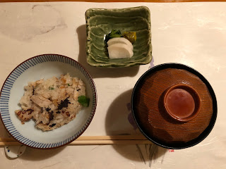 食事、香の物、留め椀