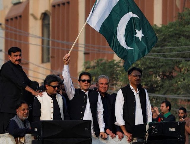 Imran Khan lead Long March