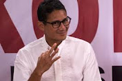 Di Penghujung Ramadhan, Sandiaga Uno Bagikan Al-Quran Sekaligus Wakaf Tunai