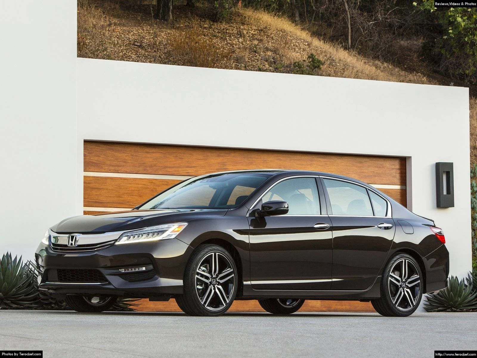 Hình ảnh xe ô tô Honda Accord 2016 & nội ngoại thất