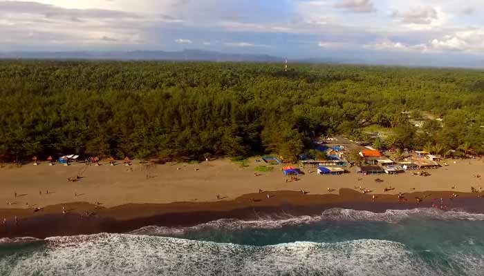 Pantai Terindah di Kebumen