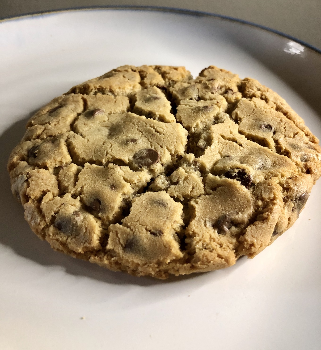 Giant Chocolate Chip Cookies - Flan & Simple