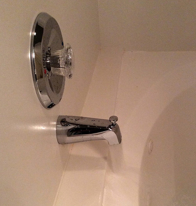 32 Design Fails That Make Little — To Zero — Sense - I guess this technically works