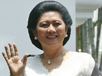 Ibu Ani Yudhoyono istri SBY meninggal dunia